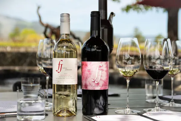 bottle, tableware, drinkware, stemware, wine, barware