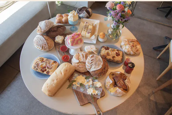 food, tableware, ingredient, dessert, serveware, bread