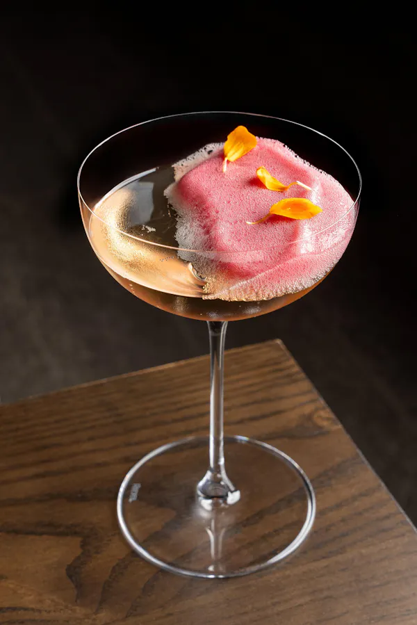 stemware, tableware, alcoholic drink, classic cocktail, champagne glass, cocktail