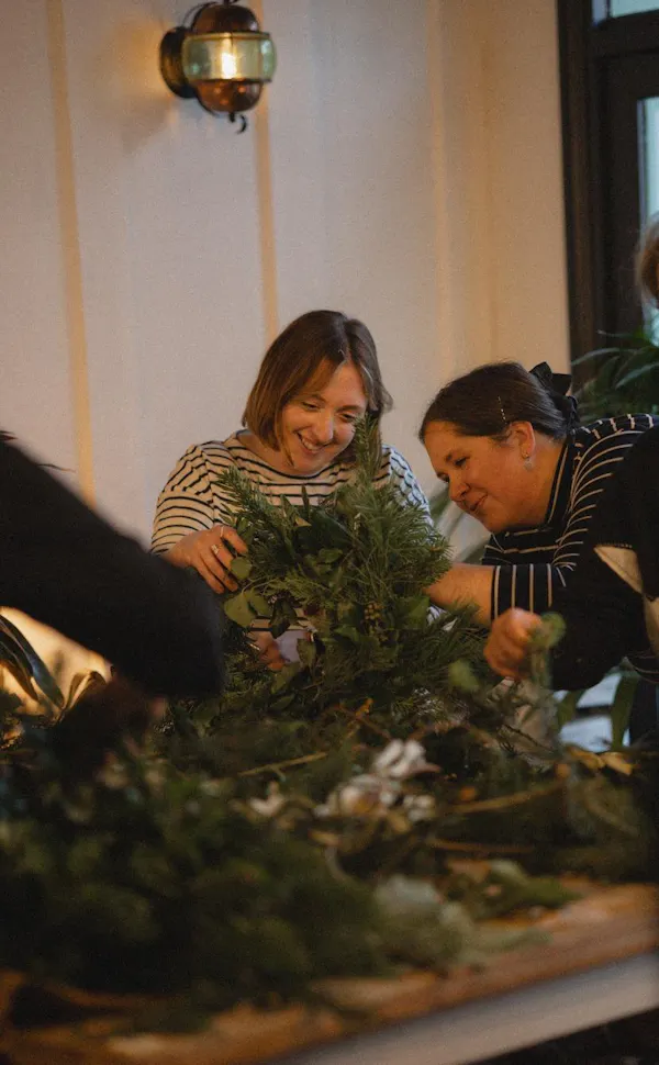 happiness, holiday, floral design, flower arranging, christmas decoration, christmas day