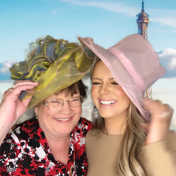 hat, smile, headgear, happiness, facial expression, sun hat