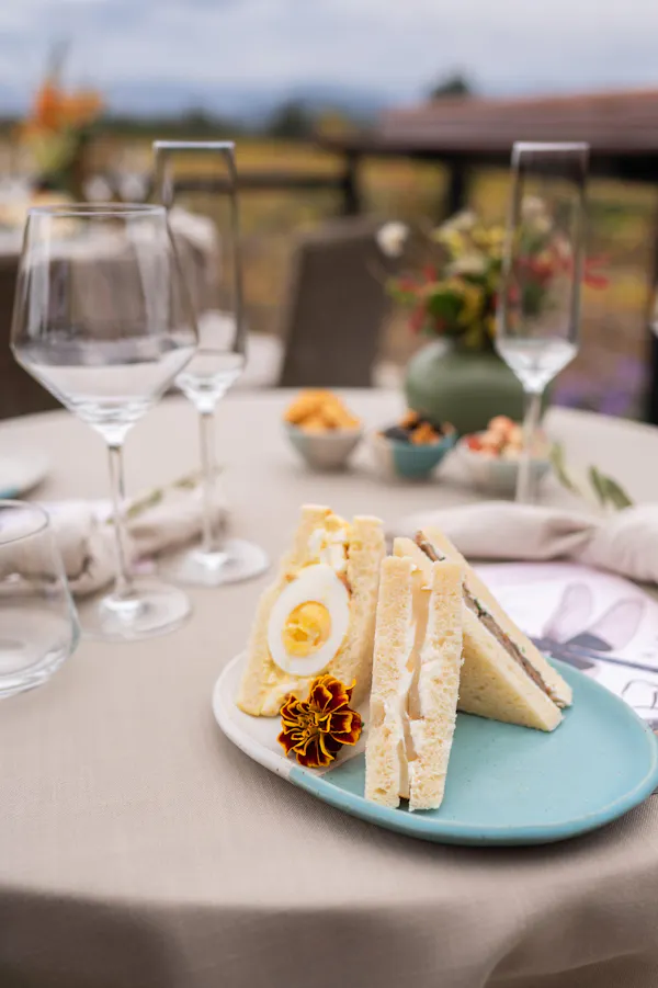 food, tableware, serveware, ingredient, drinkware, table