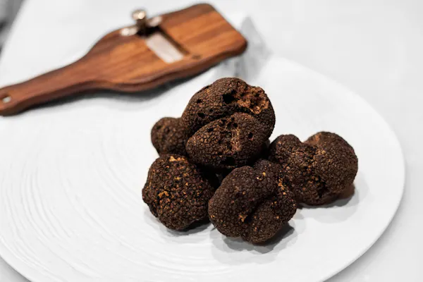 food, rum ball, dish, chocolate truffle, cuisine, chocolate brownie