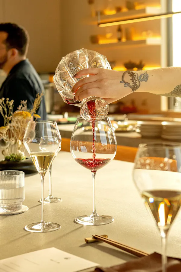 stemware, tableware, drinkware, wine glass, barware, champagne glass