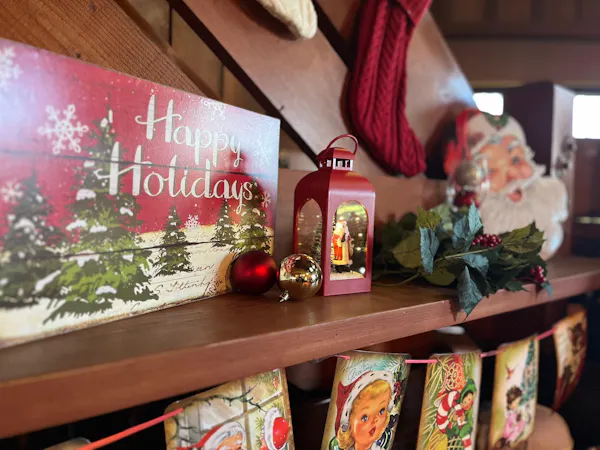 red, lighting, christmas decoration, christmas day, shelving, shelf