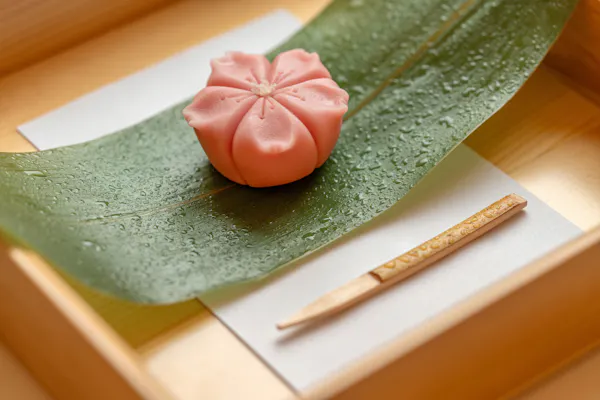 higashi, food