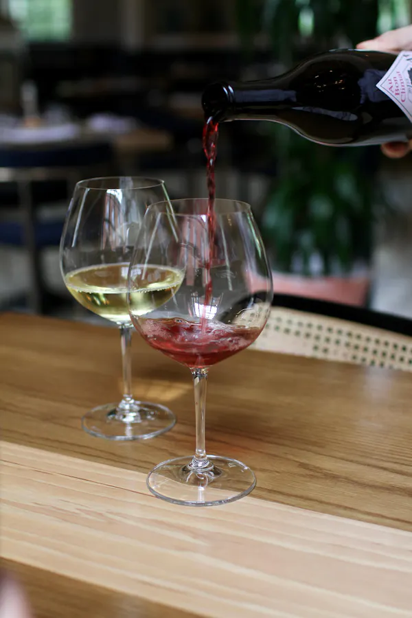stemware, tableware, drinkware, wine glass, alcoholic drink, barware