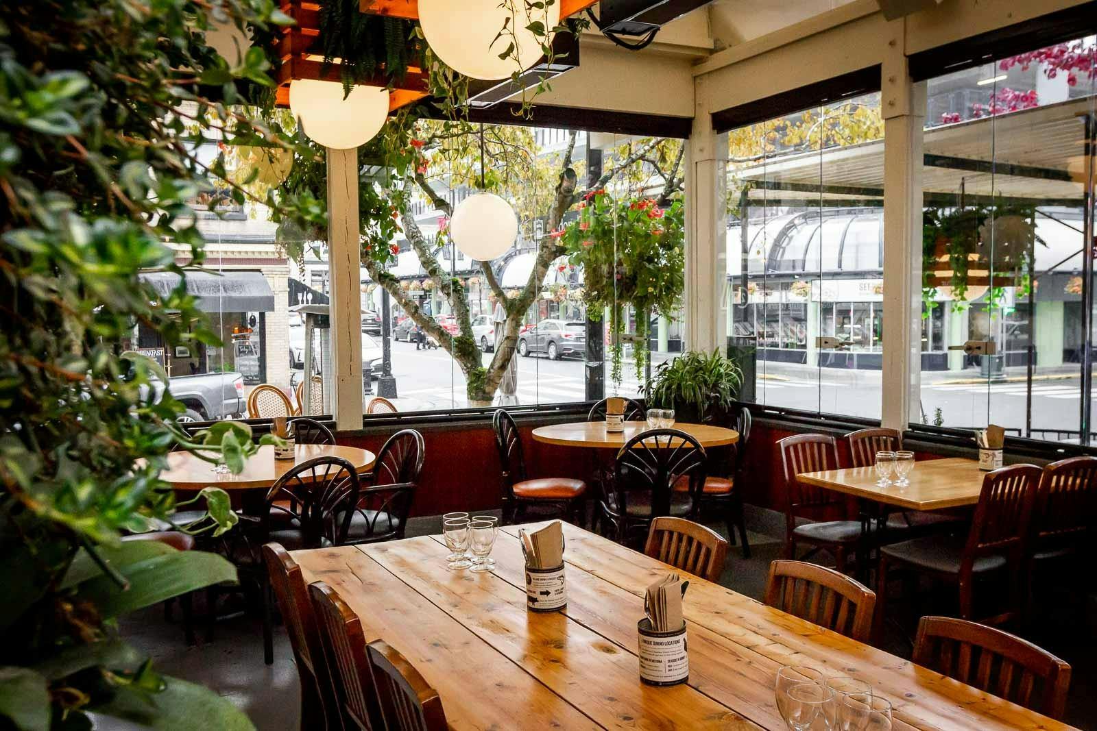 10 Acres Bistro - Victoria