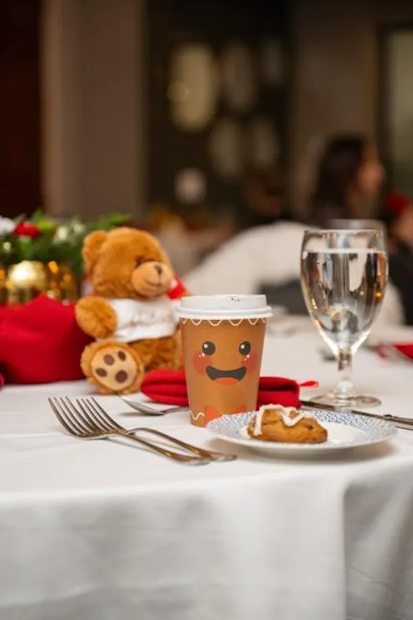 tableware, food, ingredient, drinkware, finger food, serveware