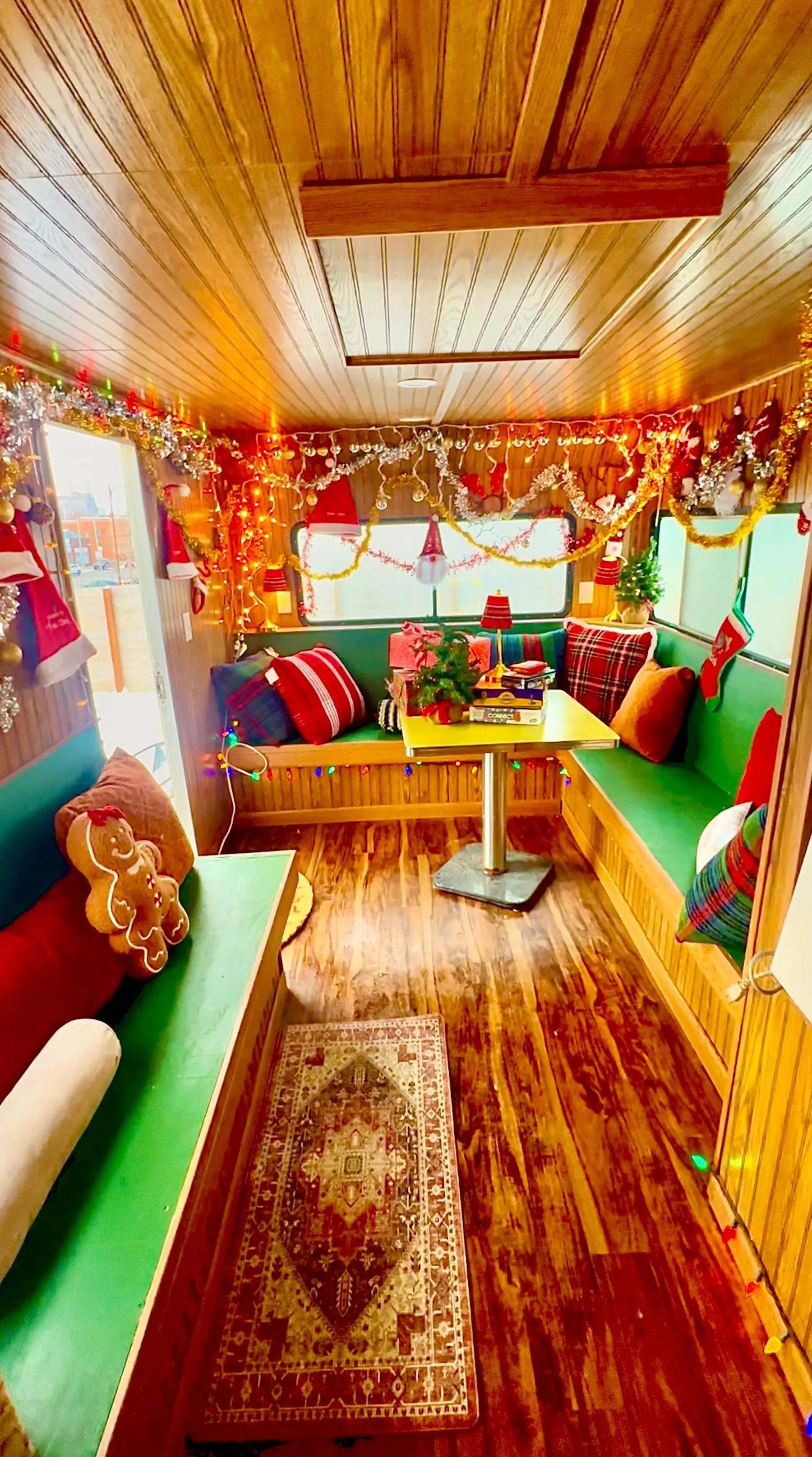 Tiny House Bar & Platypus Bar - Step Inside Omaha’s Original Winter ...