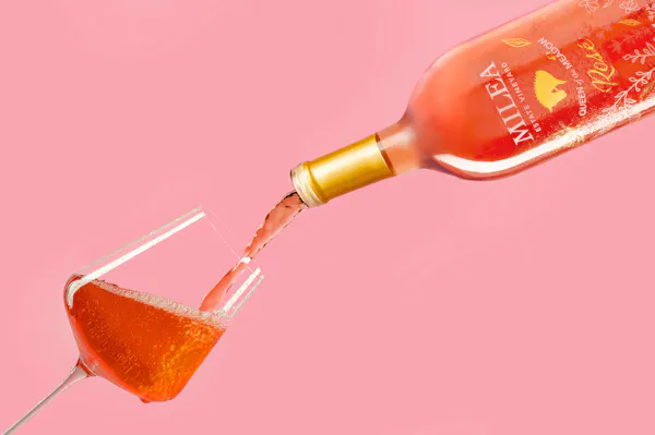 bottle, red, alcoholic drink, drinkware, alcohol, liquor