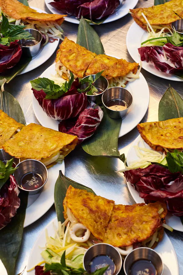 food, tableware, ingredient, vegetable, dishware, leaf vegetable