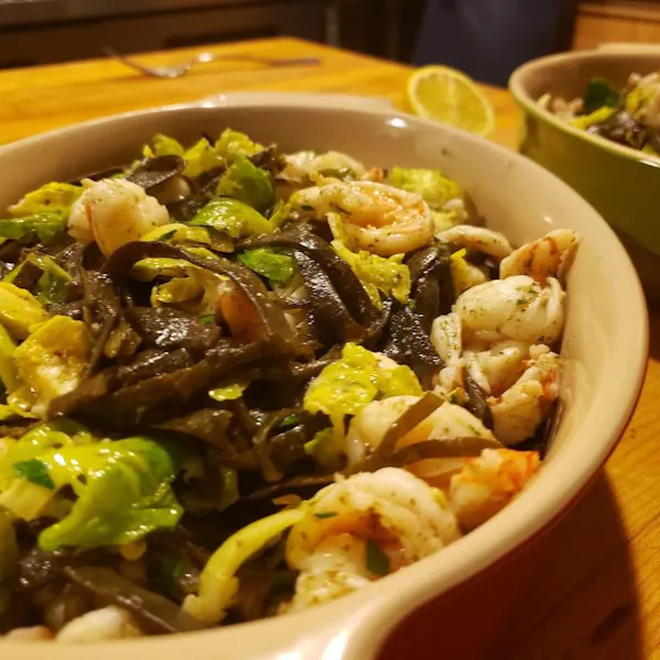 food, ingredient, tableware, vegetable, produce, salad
