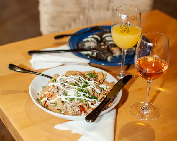 food, tableware, ingredient, stemware, drinkware, dishware