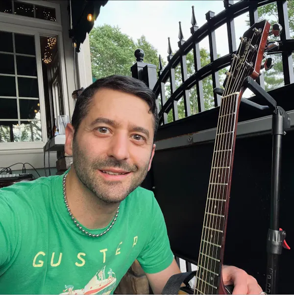 smile, musical instrument, string instrument, musician, guitar, string instrument
