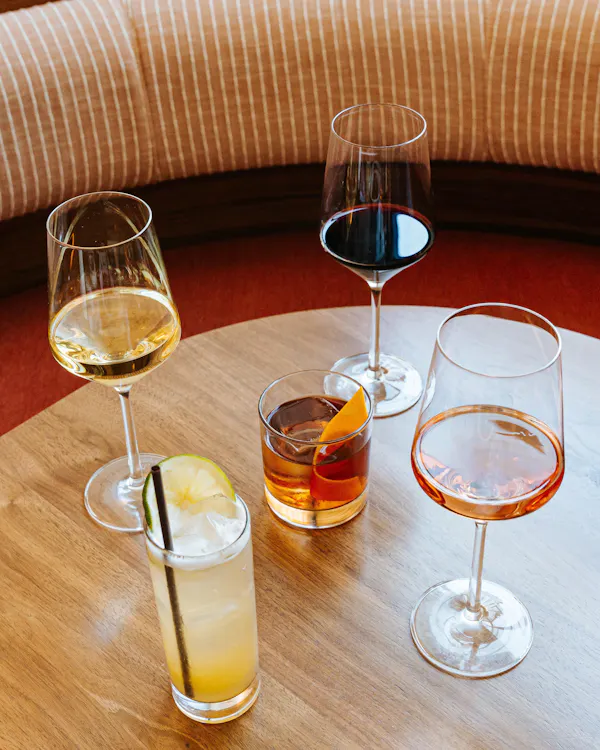 tableware, drinkware, stemware, alcoholic drink, barware, wine glass