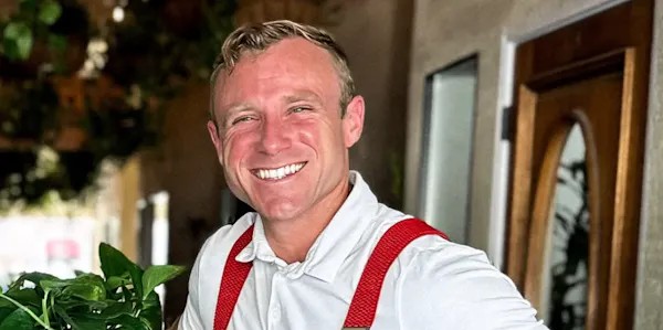 smile, happiness, neck, facial expression, tooth, dress shirt