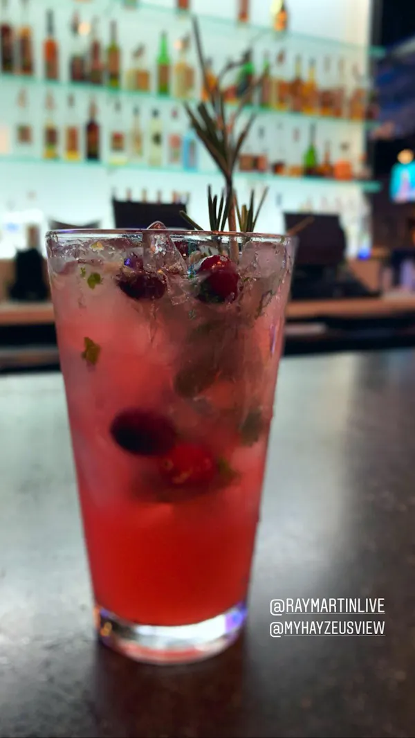 alcoholic drink, tableware, cocktail, bacardi cocktail, classic cocktail, non-alcoholic drink
