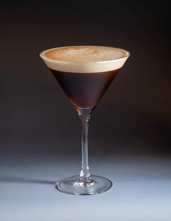 alcoholic drink, liquor, martini glass, cocktail, stemware, champagne glass