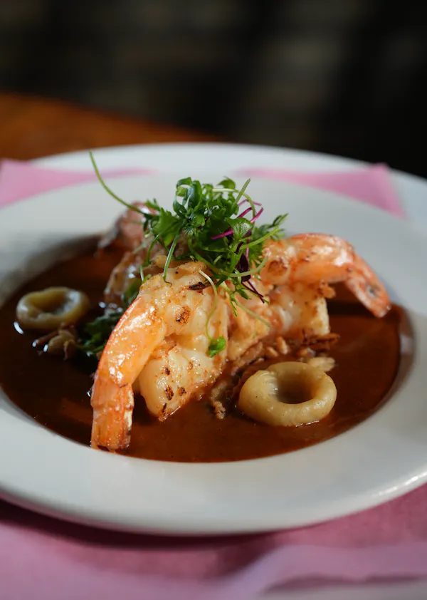 food, ingredient, tableware, seafood, curry, stew