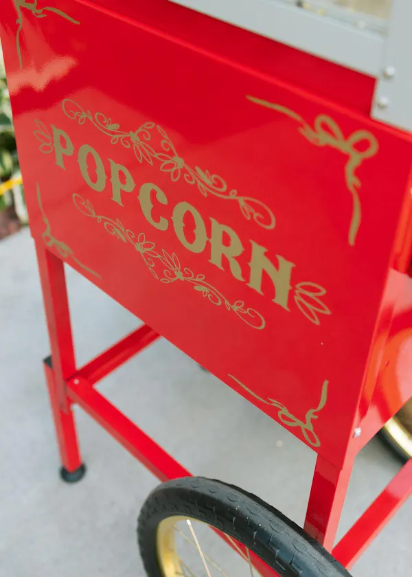 red, popcorn, kettle corn