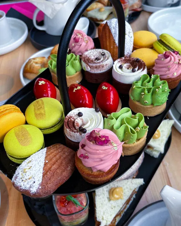 food, ingredient, macaroon, recipe, cuisine, dish