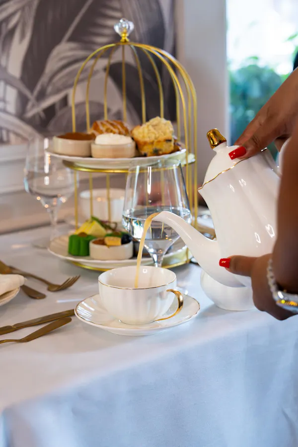 tableware, serveware, cup, dishware, porcelain, drinkware