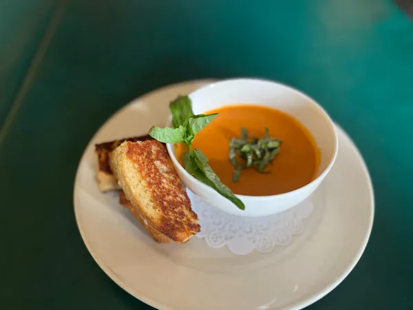 food, tableware, ingredient, serveware, dishware, soup