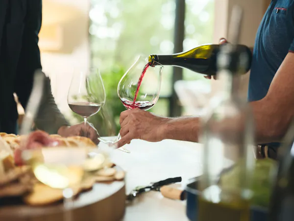 drinkware, stemware, tableware, wine, barware, bottle