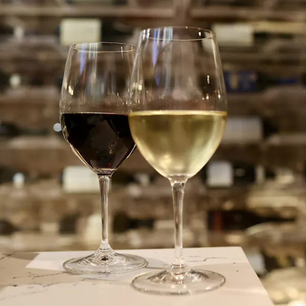 stemware, drinkware, tableware, wine glass, barware, alcohol