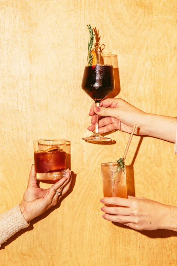 tableware, stemware, alcoholic drink, drinkware, wine glass, barware