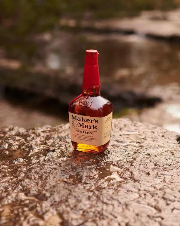 bottle, alcoholic drink, glass bottle, liquor, alcohol, liquid