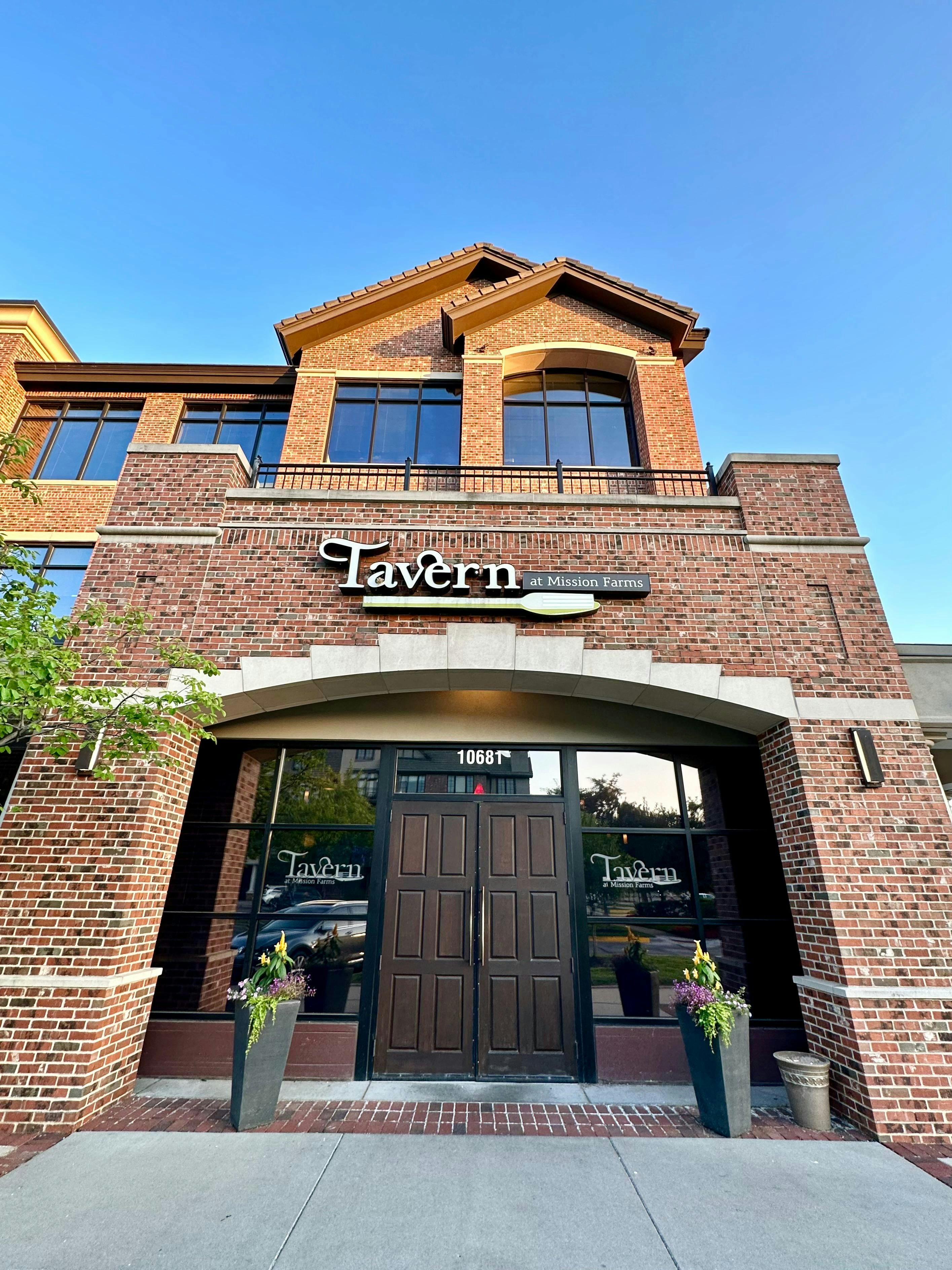 Tavern at Mission Farms - Leawood