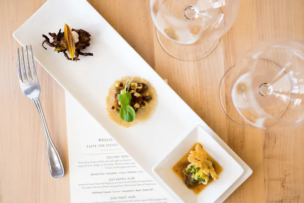 tableware, food, dishware, serveware, ingredient, plate
