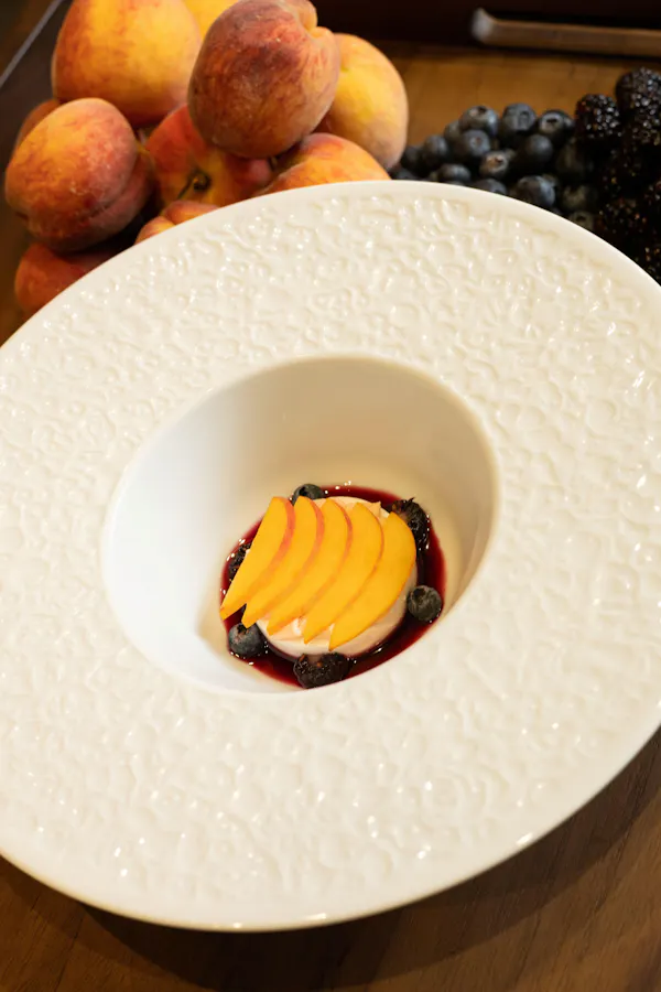 food, tableware, dishware, fruit, ingredient, plate