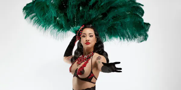 fashion, headgear, headpiece, performing arts, abdomen, model