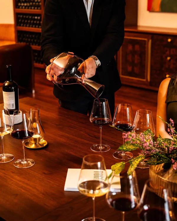 drinkware, tableware, stemware, table, barware, wine glass
