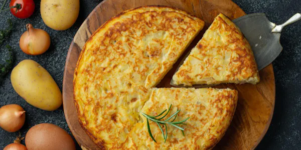 food, ingredient, tableware, spanish omelette, fast food, recipe