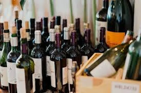 bottle, glass bottle, alcoholic drink, wine bottle, wine, alcohol