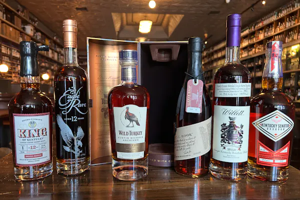 bottle, alcoholic drink, glass bottle, liquor, whisky, blended whiskey