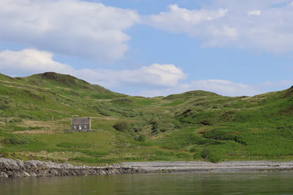 mountainous landforms, hill, highland, terrain, coastal and oceanic landforms, fell