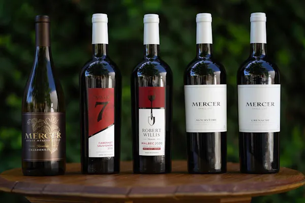 bottle, liquid, wine, glass bottle, dessert wine, alcoholic beverage