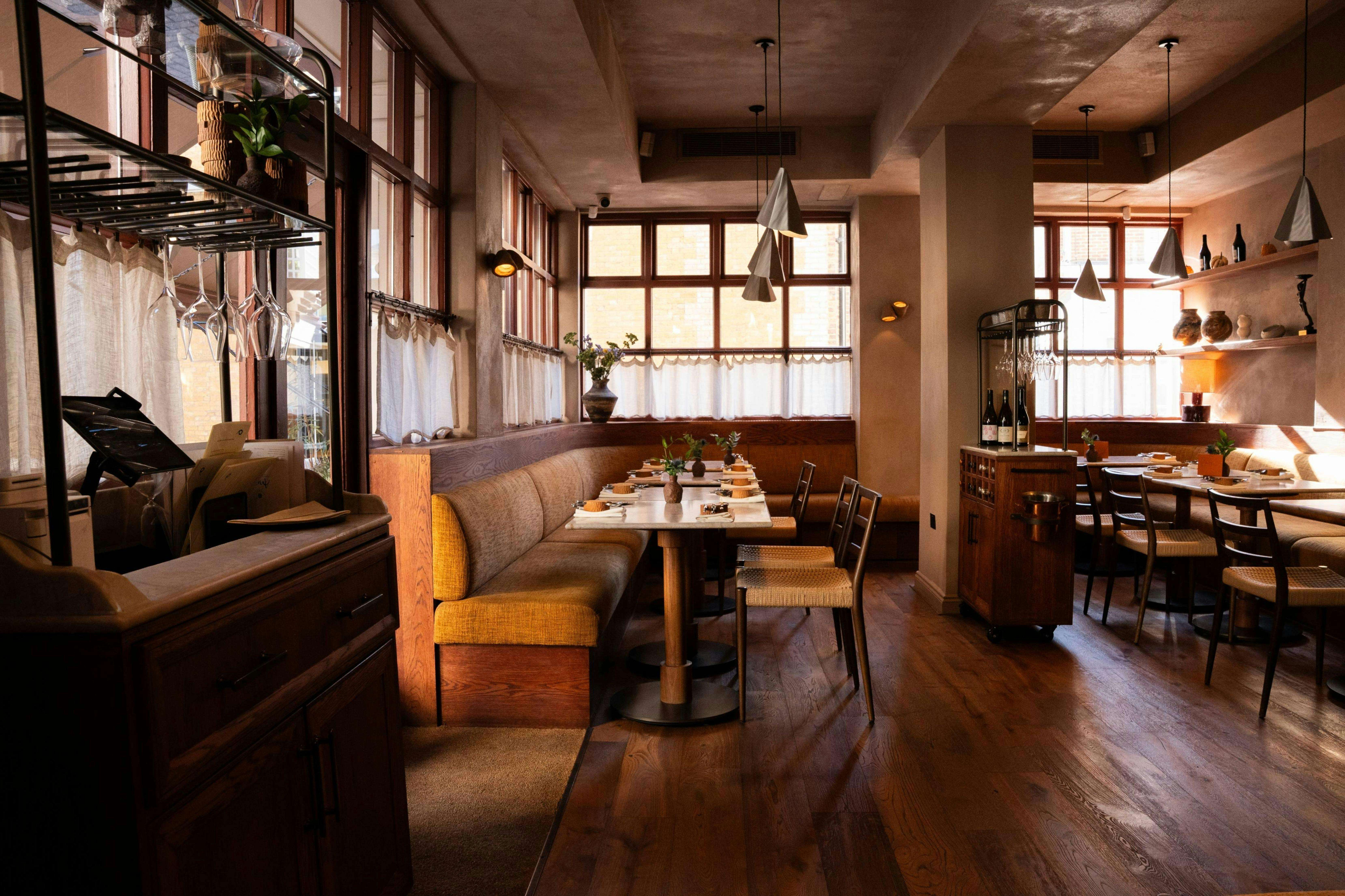 Plates - London