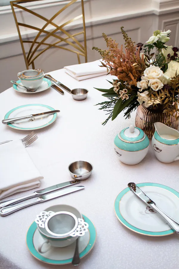 tableware, serveware, dishware, porcelain, table, plate