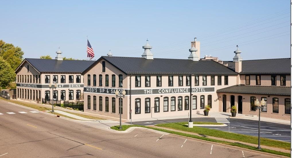 The Confluence Hotel & Missi's Sip & Savor Restaurant