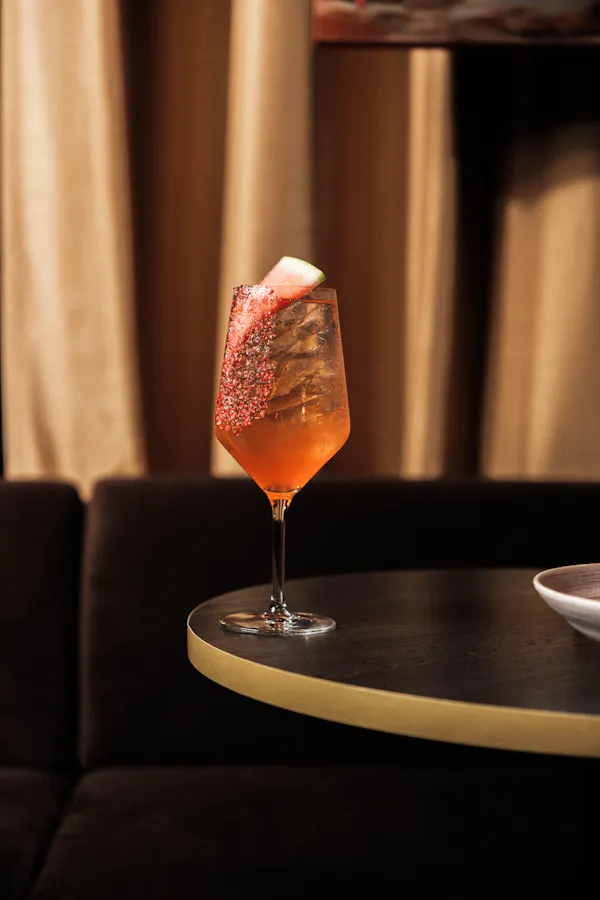tableware, stemware, alcoholic drink, drinkware, barware, liquor