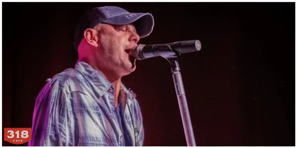 audio equipment, electronic device, performing arts, entertainment, performance, microphone