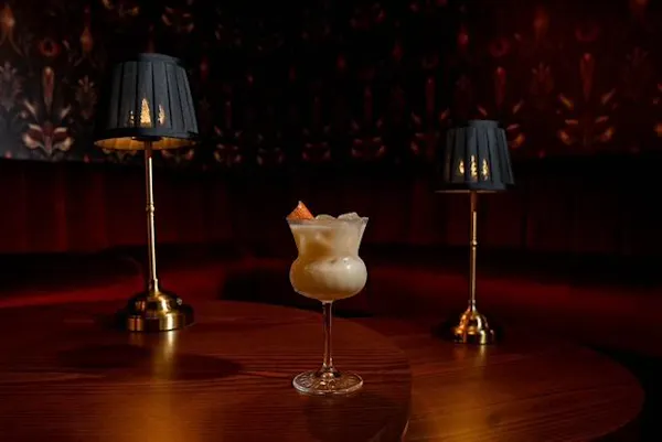 drinkware, barware, stemware, liquor, serveware, bar