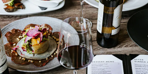 food, tableware, serveware, drinkware, stemware, table