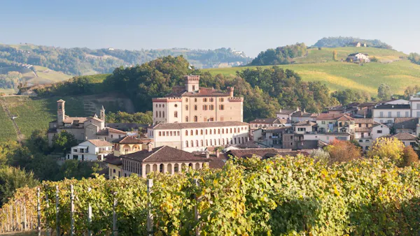 tourist attraction, medieval architecture, convent